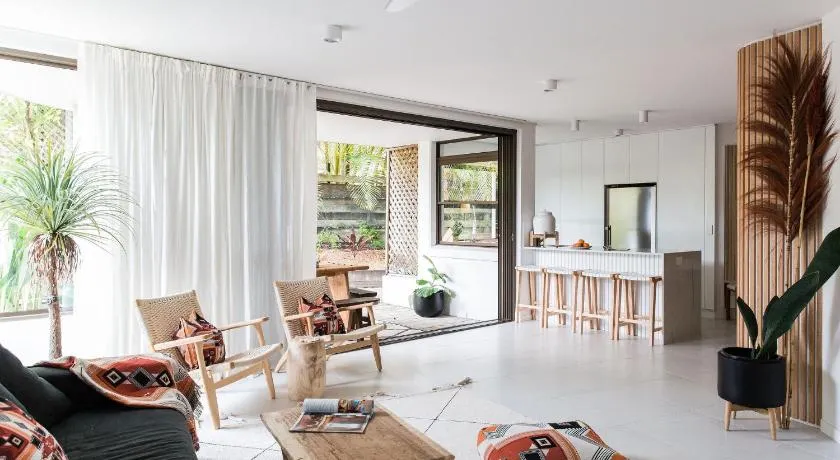 Two bedroom beach bungalow - Image 1