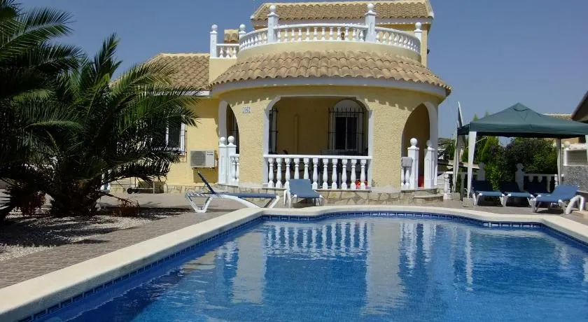 Villa Isabel - Image 1