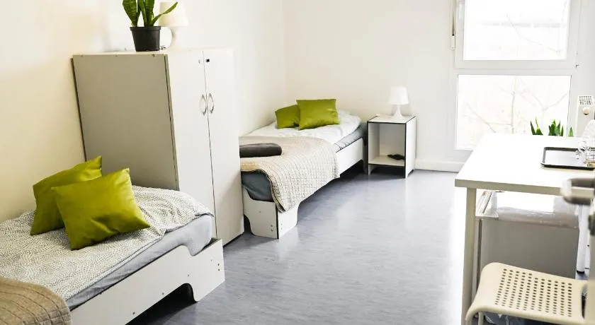 Hostel Wrzesnia - Image 1
