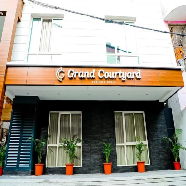Grand Courtyard Business Hotel, Saligramam - Image 1