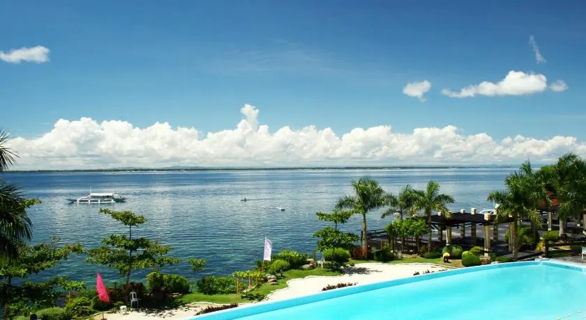 La Mirada Residence, Large 1 bedroom Condo, Ocean views, Beaches, 3 pools, restaurants - Image 1