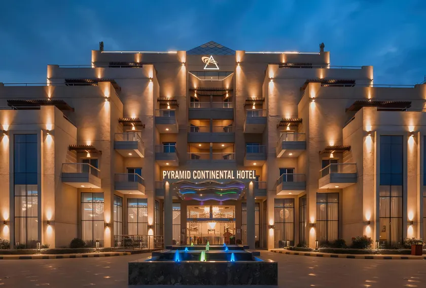 Pyramid Continental Hotel - Image 1