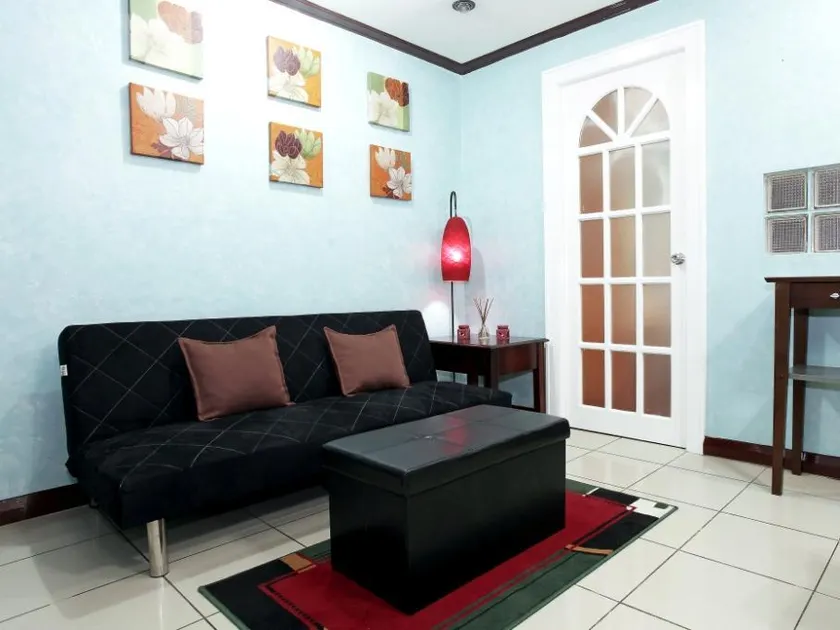 MCH Suites at Robinson's Place - Image 1