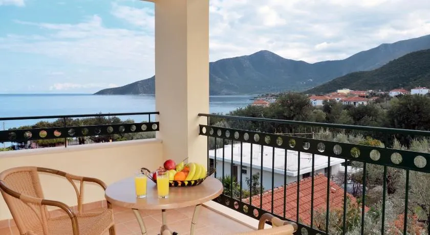 Hotel Patelis - Image 1