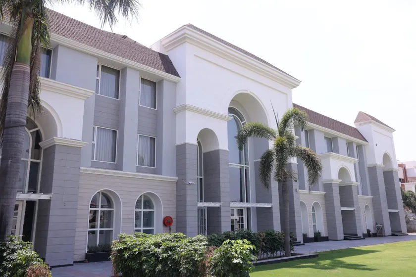 Ranveer The Garden Resort - Image 1