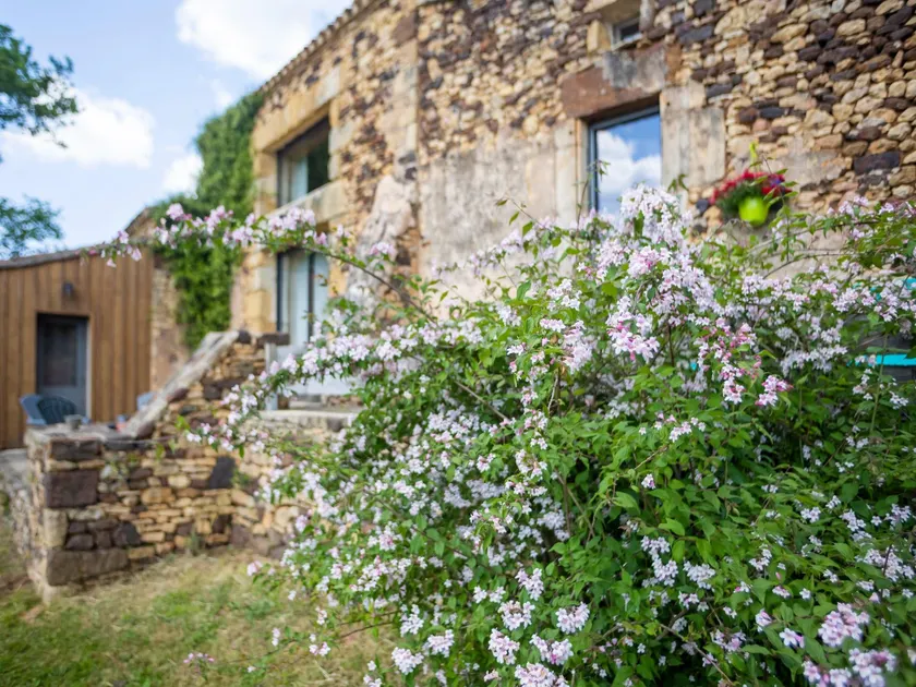 Casa vacanze a Mazeyrolles con giardino - Image 1