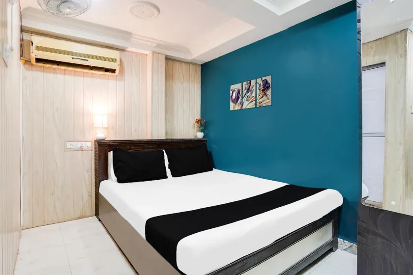 Hotel O Om Sai Palace - Image 1