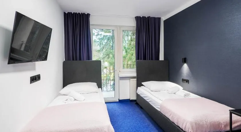 'Reset - Image 1