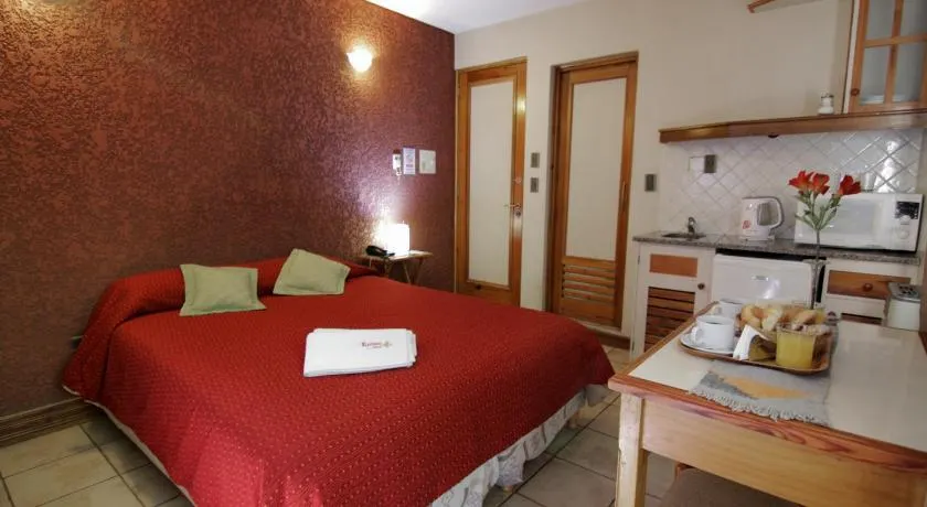 Hotel Xumec Mendoza Centro - Image 1