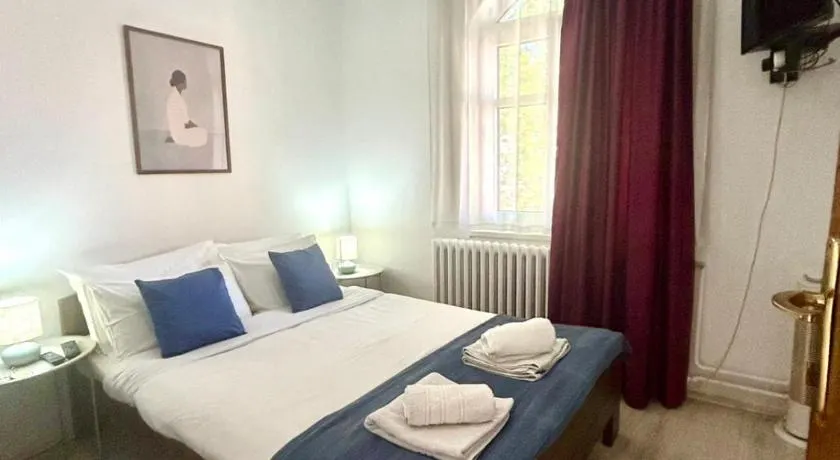 "Rooms G" in the City centre - Image 1