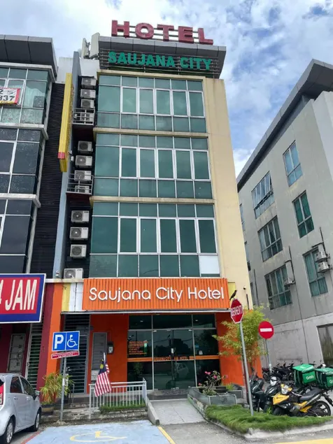 Saujana City Hotel - Nearby KLIA - Image 1