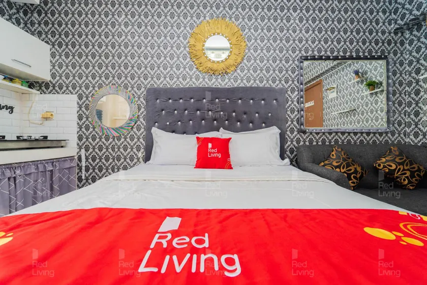 RedLiving Apartemen Cinere Resort - Gold Room - Image 1