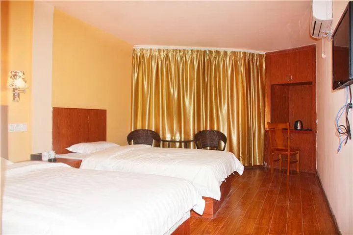 Dream Hotel - Image 1
