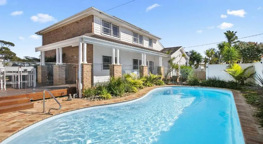 Sea Crest at Copacabana - Image 1