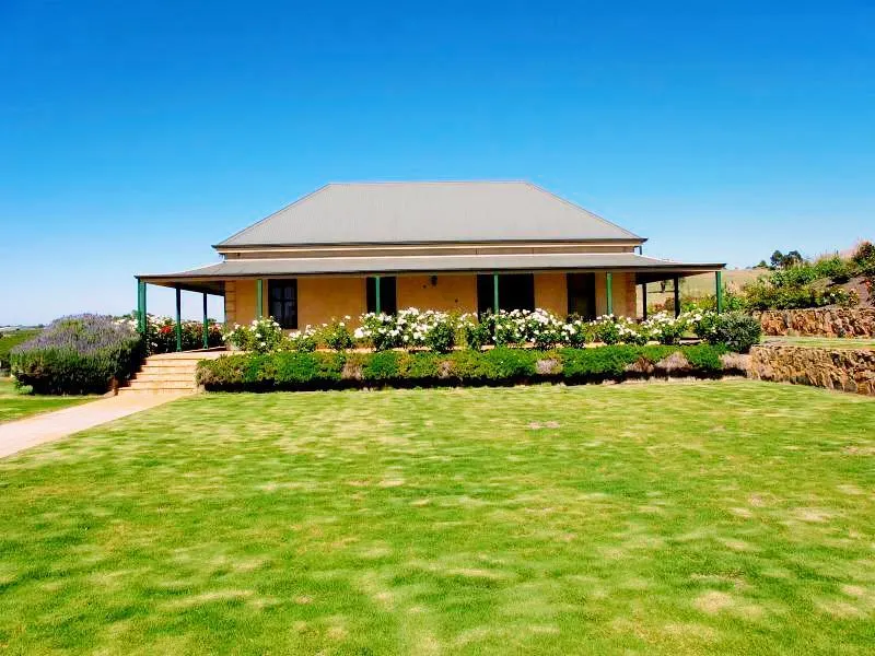 Abbotsford Country House - Image 1