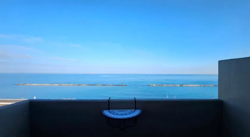 IlLeonCavallo - Sea-view flat with terrace - Image 1