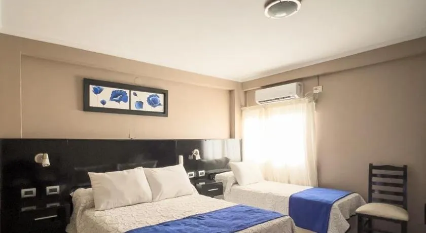 Hotel Everest - Image 1