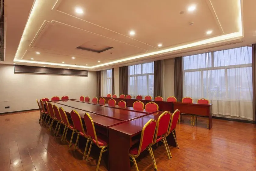Tianyue Fengya Hotel - Image 1