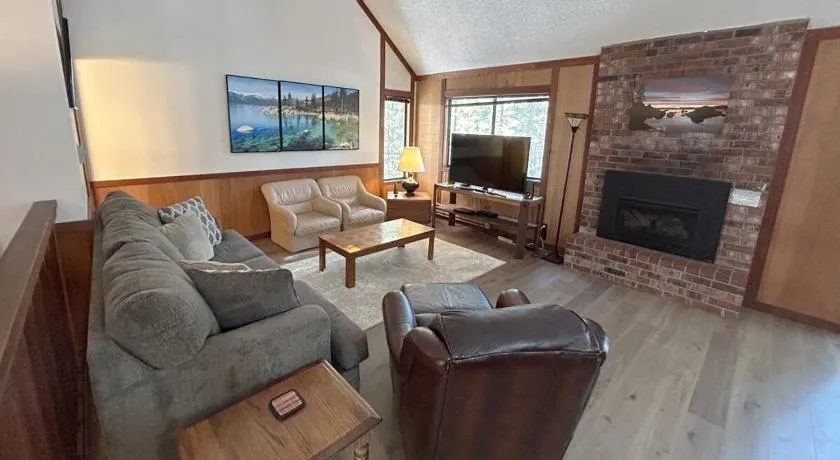 Brookstone Pines home - Image 1