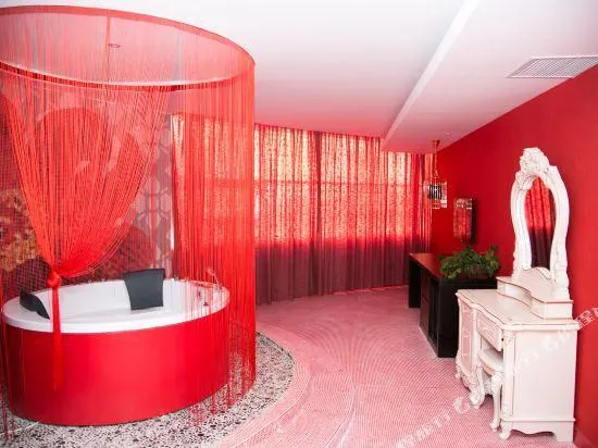 Clarity Hotel Yishui Coach Station - Image 1