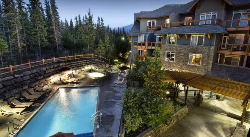 Luxurious & Spacious Mountain Retreat - Image 1