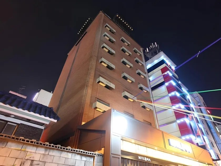 Hotel Bene - Image 1