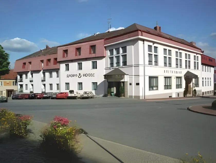 Sport-V-Hotel - Image 1