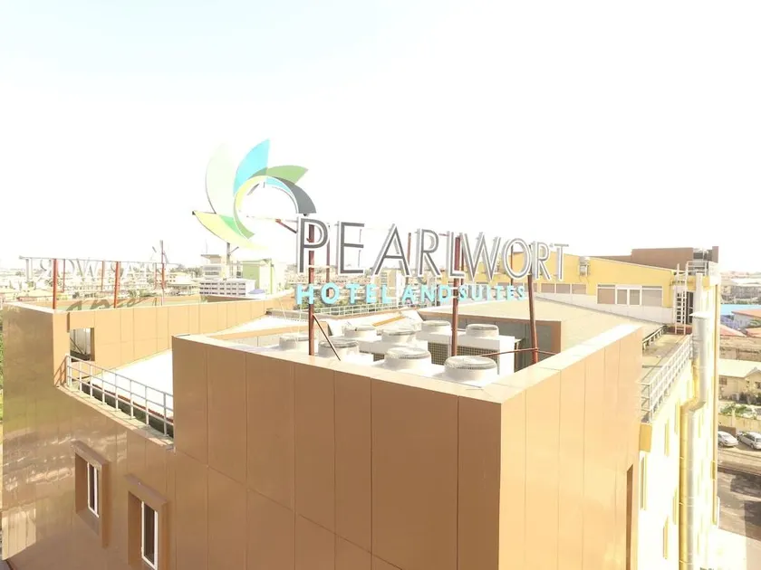 Pearlwort Hotel - Image 1
