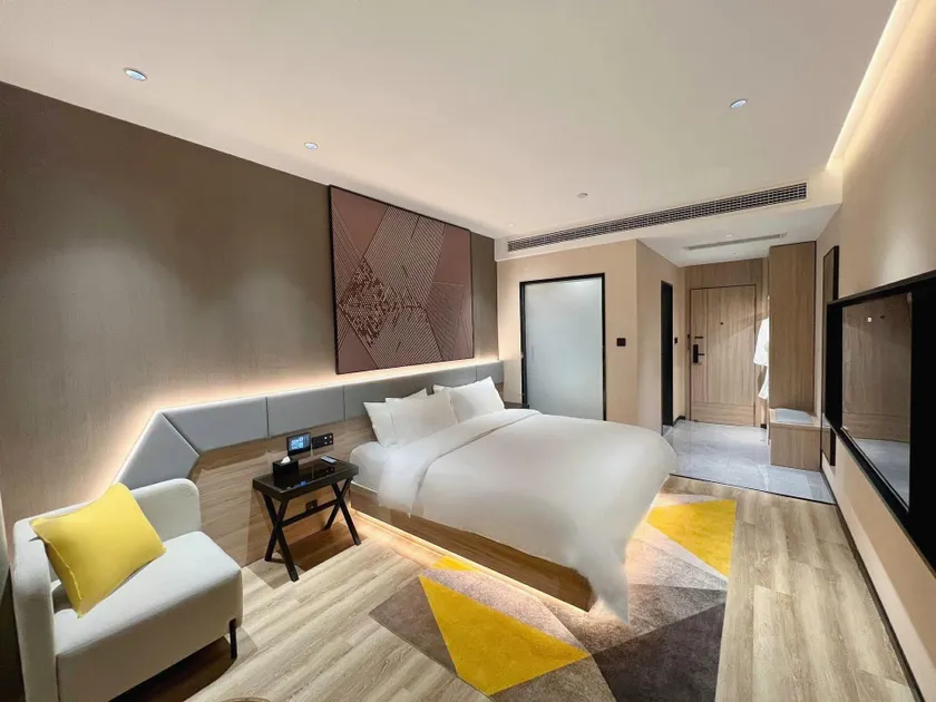 IN Hotel (Luoyang Yanshi Shangdu Road Stadium Branch) - Image 1