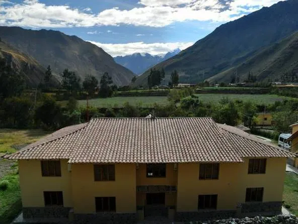 Tunupa Lodge Hotel - Image 1