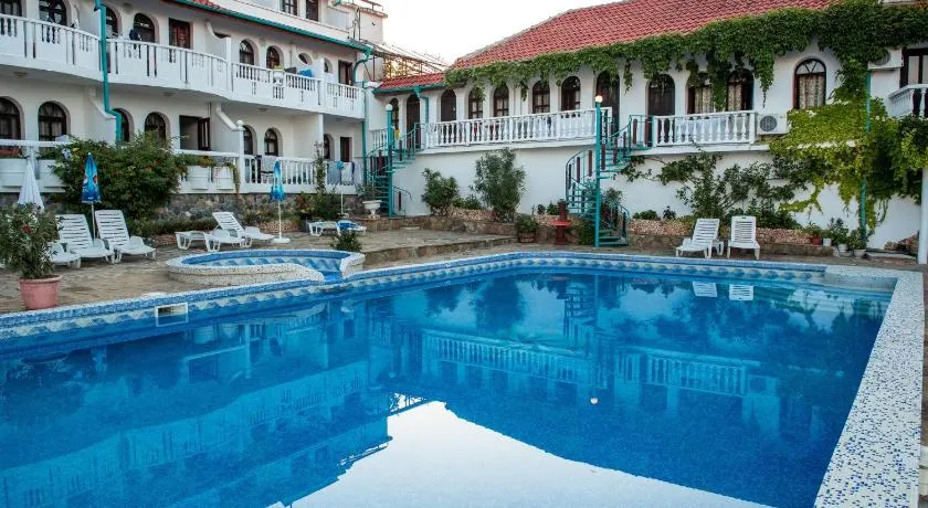 Hotel Gamartata - Image 1