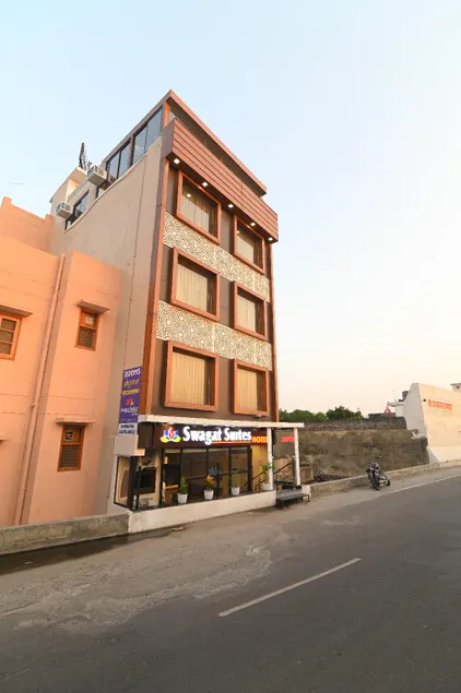 Hotel Swagat Suites - Image 1