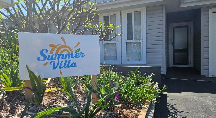 Summer Villa - Image 1