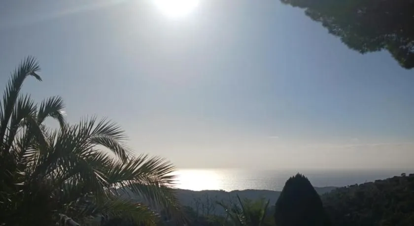 Parc du Montnegre avec magnifique vue mer - Image 1
