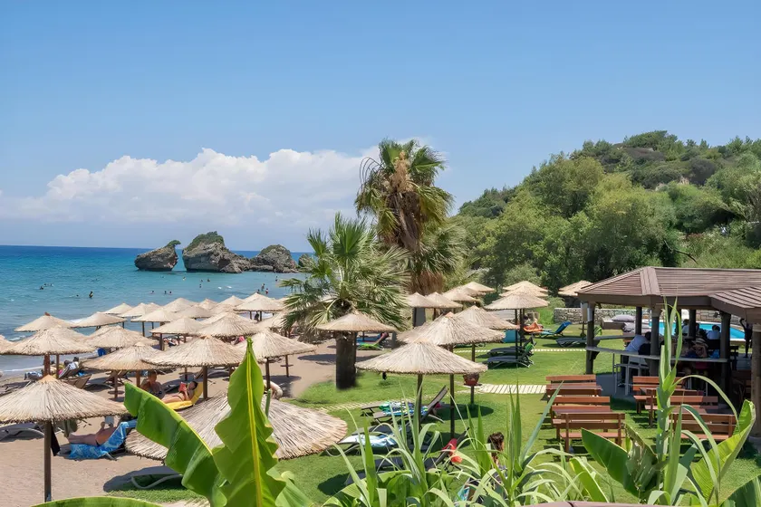 Porto Zorro Beach Hotel - Image 1