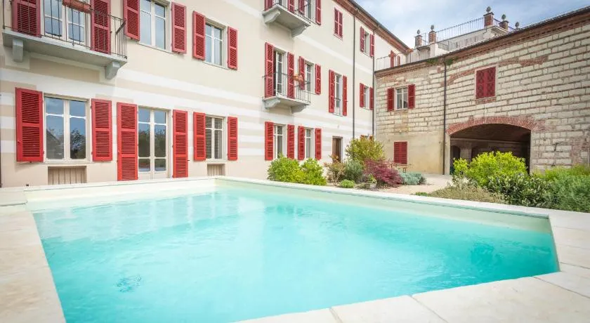 OLIVOLA APARTMENTS - Image 1