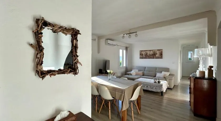 Magnifique appartement devant la plage - Image 1