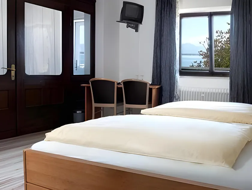 Sieben Zimmer am See - Image 1