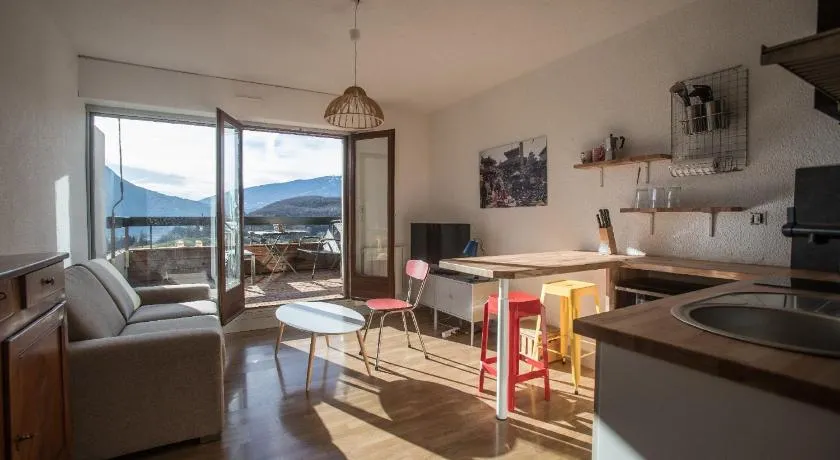 Appartement Talloires vue lac et montagnes - Image 1