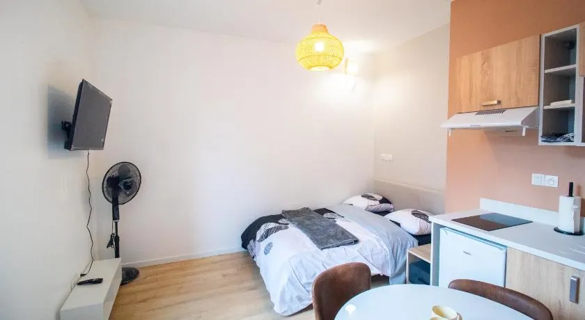 Studios Saint Jacques, Châtellerault - Image 1