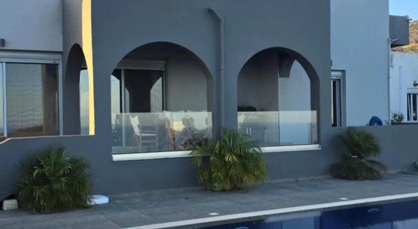 Serenity Getaway - Image 1