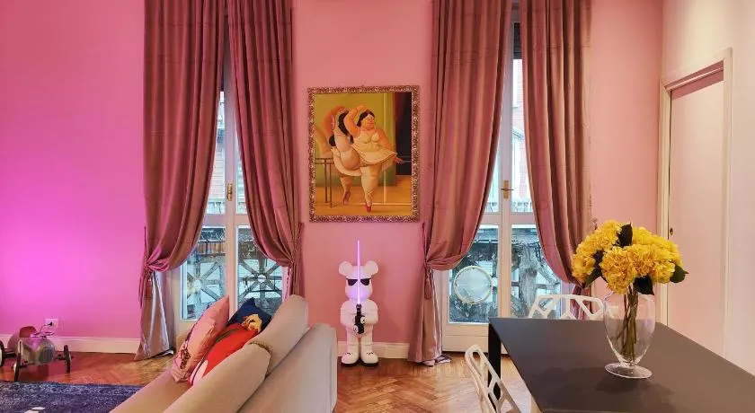 Designed Pop Apartment 2 Bedrooms, 2 Baths in Milan Center - WiFi, AC, steps from Subway M1 and M2, Central Station and Airport connected - Image 1