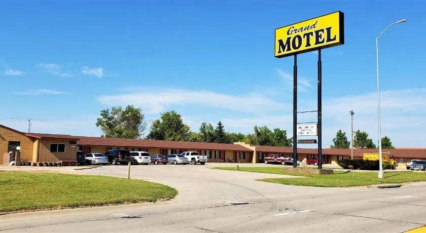 Grand Motel - Image 1