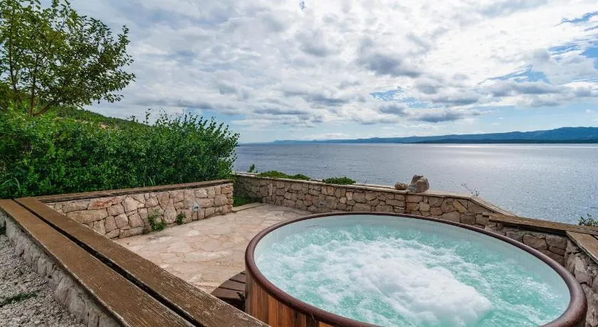 Awesome Home In Nerezisca With Wifi - Image 1