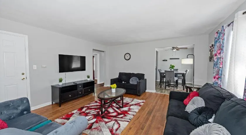Spacious 2 bedroom apartment in cincinnati - Image 1