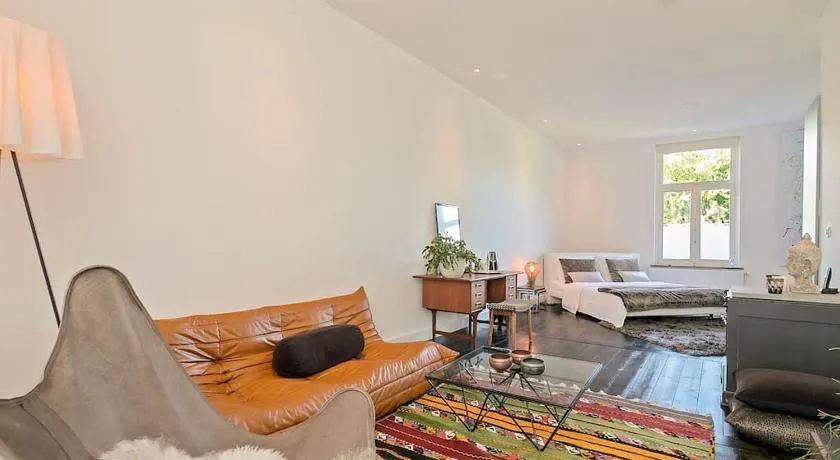 Bohemian Residence - Image 1