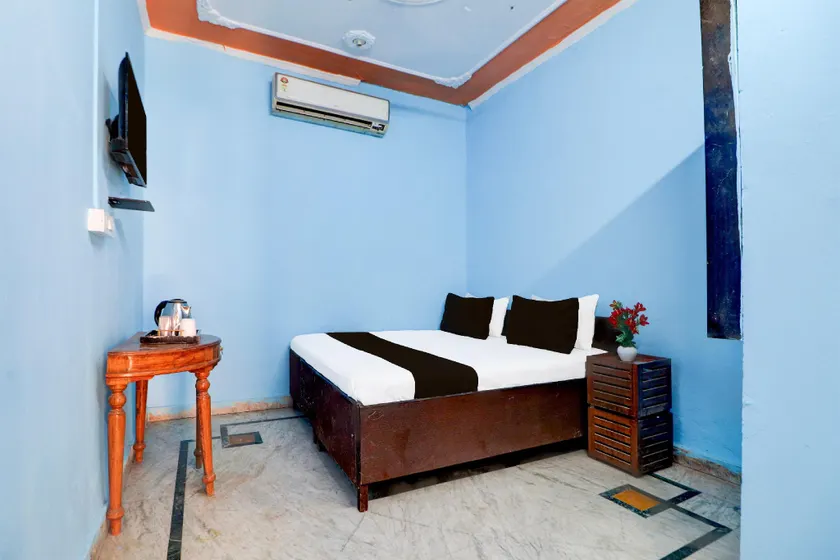 Hotel O Radhe Hotel - Image 1
