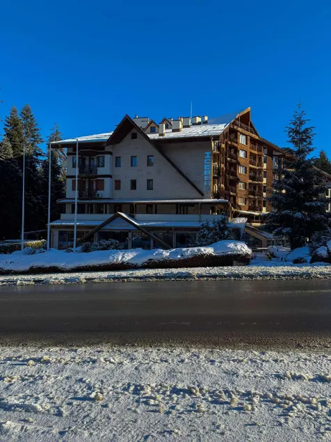 Hotel Iceberg Borovets - Image 1