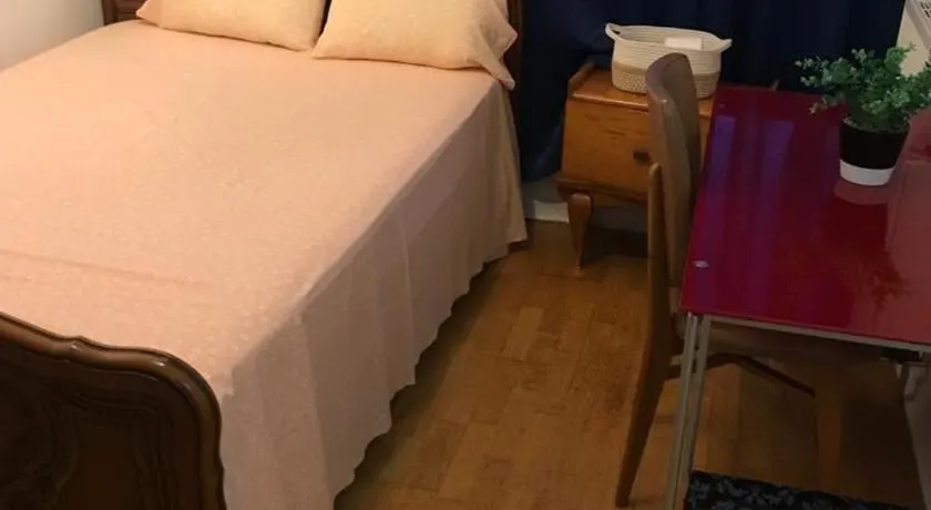 Beauvais chambre 1 - Image 1
