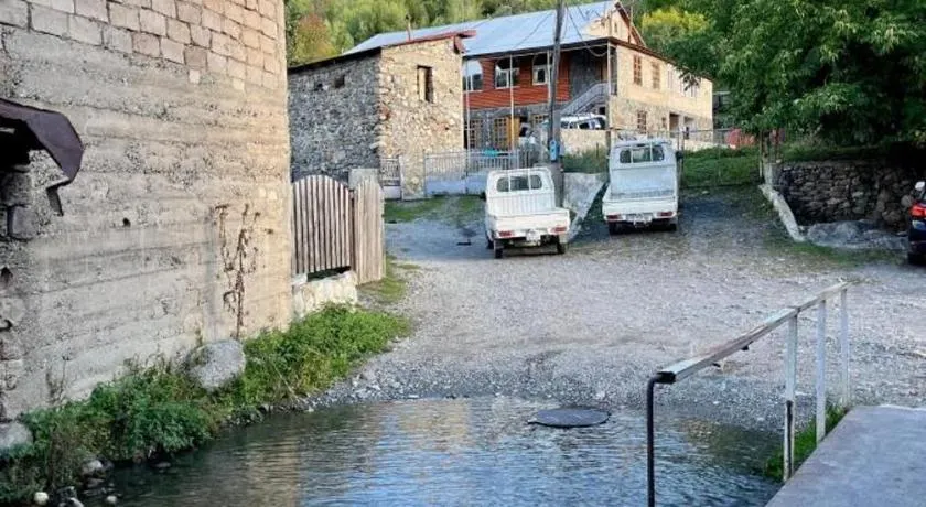 irma beso aleko khergianis guesthouse - Image 1